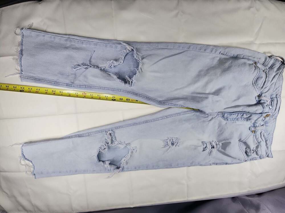 Seven 7 Women's Super High Rise Distressed Mom Jeans Light Wash Size 6